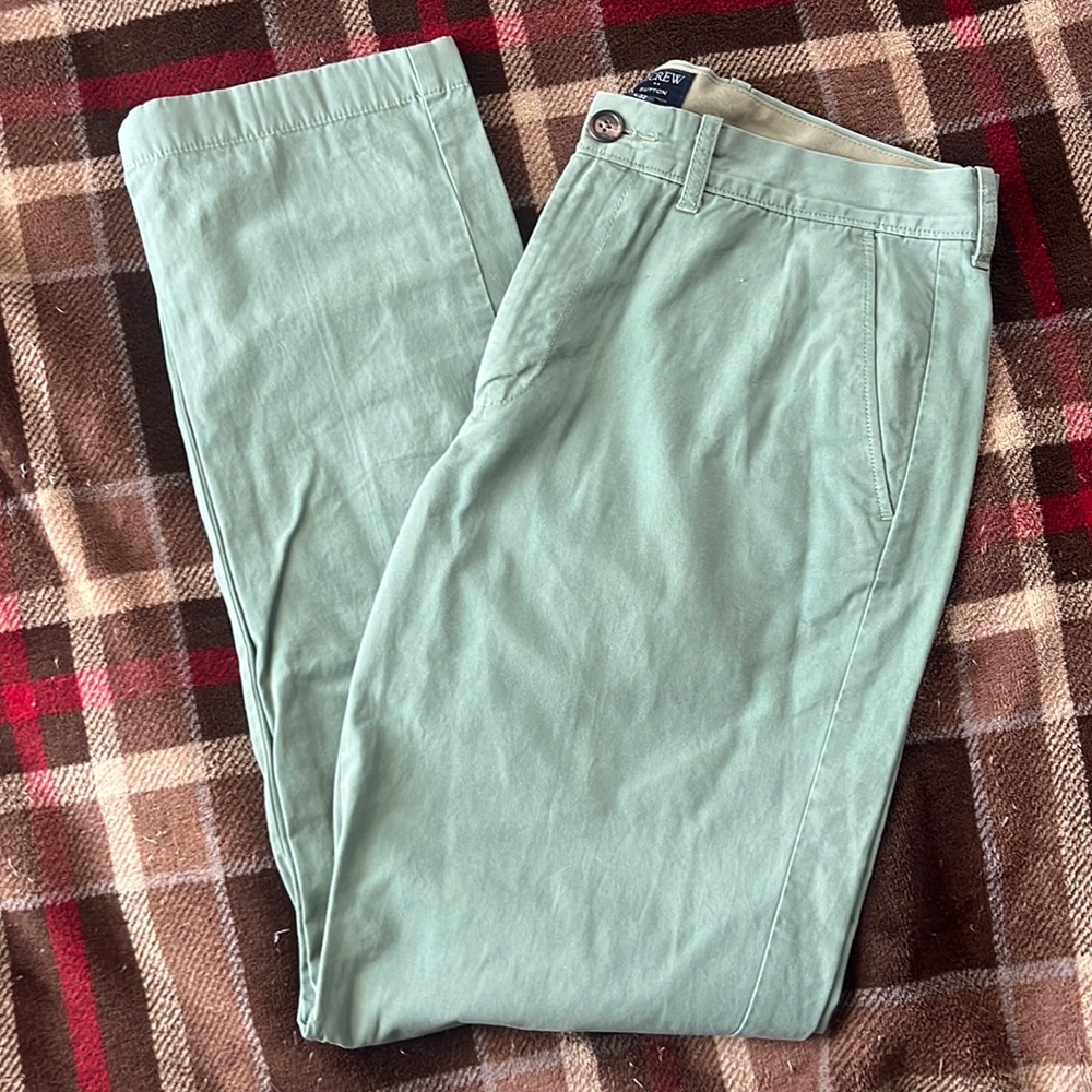 J. Crew 32Wx32L Green Chinos
